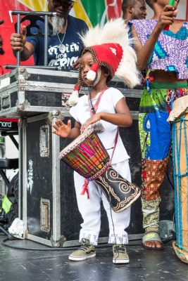 The Nigerianaze Festival: A Celebration of Afrobeat Rhythms, Nigerian Cuisine, and Nollywood Glamour!